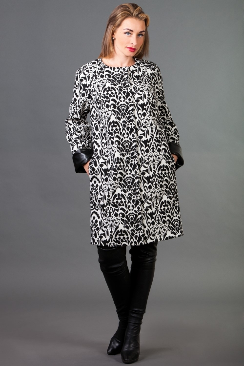 Black And White Summer Coat With Abstract Patterns Magnolica
