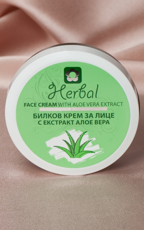 Herbal face cream with aloe vera extract 75 ml. Magnolica